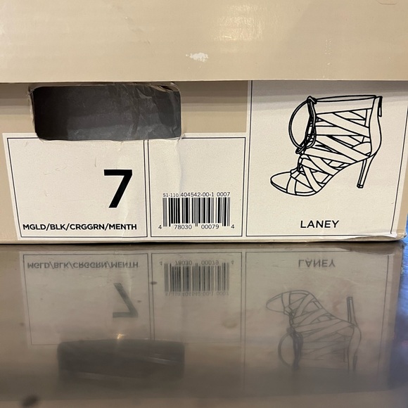 Banana Republic Laney Lace-Up Booties Sz 7 Mixed Print - Picture 4 of 6